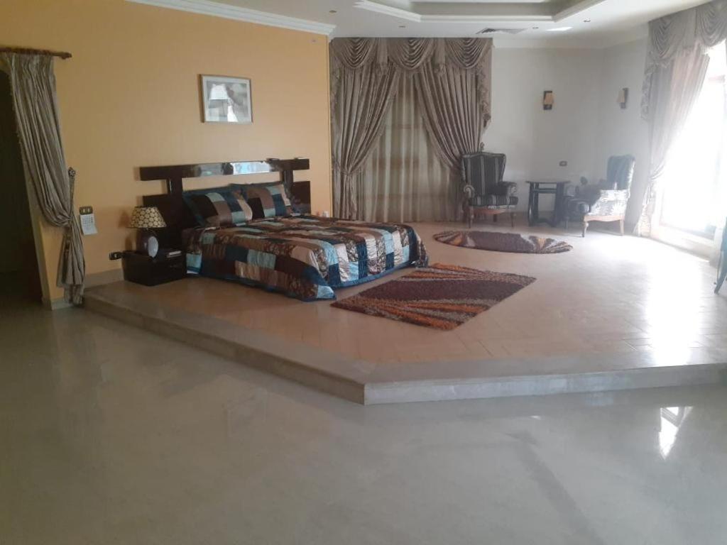 Super Luxurious With Large Landscape Areas