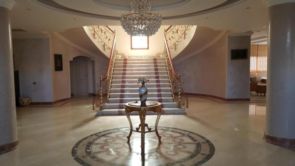 Super Luxurious With Large Landscape Areas