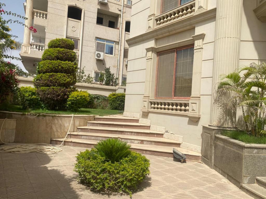 Villa Super Luxurious With Large Landscape Areas *