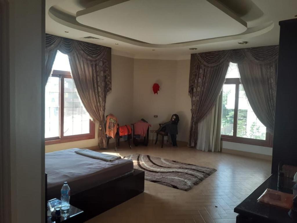 Super Luxurious With Large Landscape Areas * Kahire
