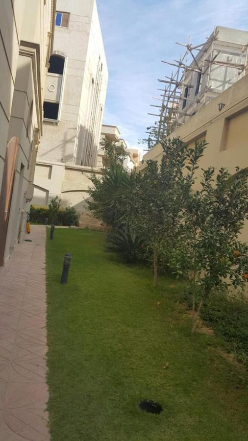 Villa Super Luxurious With Large Landscape Areas *